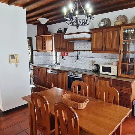 Holiday home Descanso Do Guerreiro