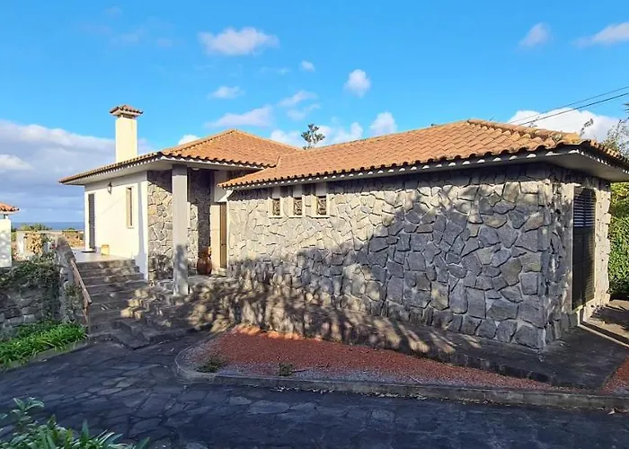 Semesterbostad Descanso Do Guerreiro