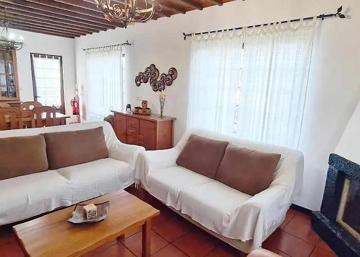 Semesterbostad Descanso Do Guerreiro *